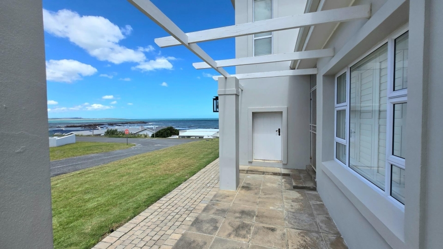6 Bedroom Property for Sale in Franskraal Western Cape